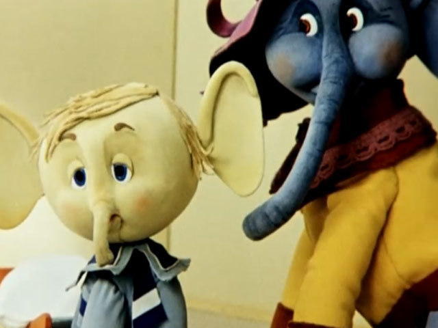 Слоненок пошел учиться