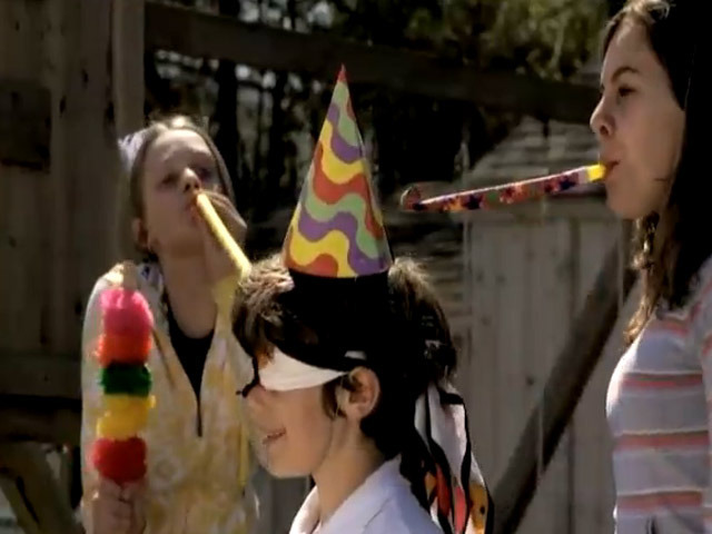 Еще конфет!