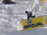 Лыжник на рампе