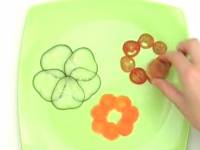 Тунец и цветы из сыра